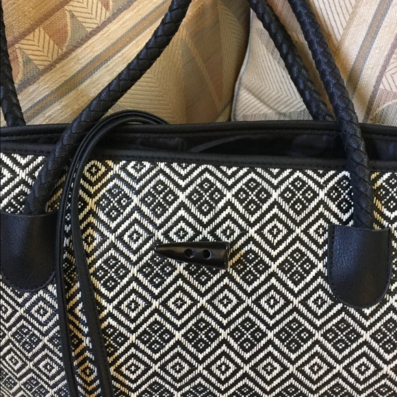 Neiman Marcus 13x17 Oversized Tote Bag - Picture 4 of 5